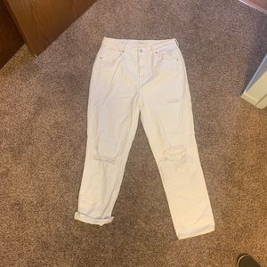 White PacSun Mom Jeans